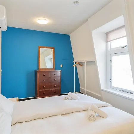 公寓 Friends & Family Retreat 赞德沃特