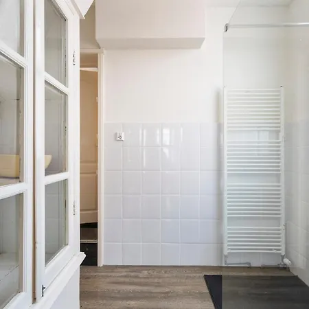 公寓 Friends & Family Retreat 赞德沃特