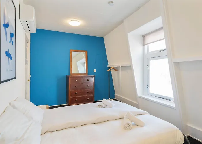 公寓 Friends & Family Retreat 赞德沃特