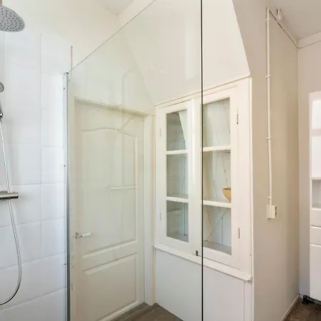 Friends & Family Retreat Apartment