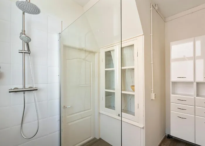 Friends & Family Retreat Apartment