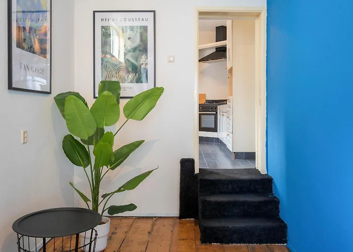 Friends & Family Retreat Apartment